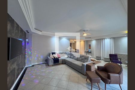 Sala de casa de condomínio para alugar com 4 quartos, 310m² em Recreio dos Bandeirantes, Rio de Janeiro