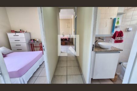 Corredor de apartamento à venda com 3 quartos, 68m² em Vigário Geral, Rio de Janeiro