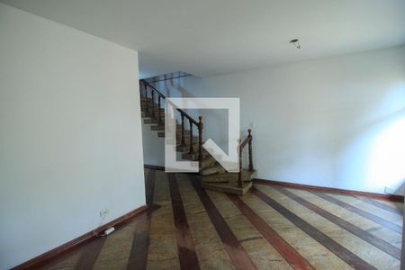 Casa à venda com 3 quartos, 282m² em Vila Regente Feijó, São Paulo