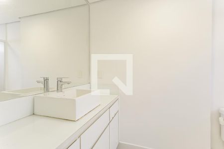 Banheiro da Suíte 1 de apartamento para alugar com 3 quartos, 186m² em Itaim Bibi, São Paulo