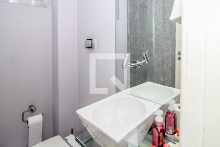 Lavabo de apartamento à venda com 3 quartos, 135m² em Perdizes, São Paulo