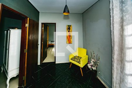Casa à venda com 4 quartos, 377m² em Floramar, Belo Horizonte