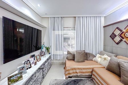 Sala de casa à venda com 3 quartos, 170m² em Água Rasa, São Paulo