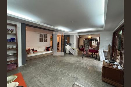 Casa à venda com 4 quartos, 387m² em Vila Madalena, São Paulo