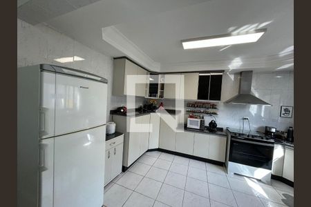 Cozinha de casa à venda com 3 quartos, 212m² em Vila Humaita, Santo André