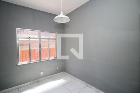 Quarto 1 de casa para alugar com 2 quartos, 70m² em Ramos, Rio de Janeiro
