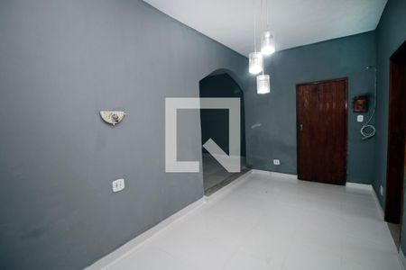 Sala de casa para alugar com 2 quartos, 70m² em Ramos, Rio de Janeiro