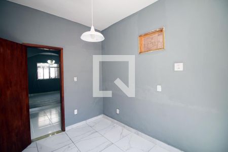 Quarto 1 de casa para alugar com 2 quartos, 70m² em Ramos, Rio de Janeiro