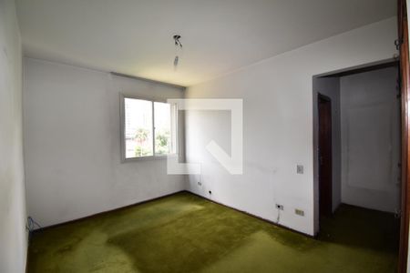 Suíte de apartamento para alugar com 3 quartos, 125m² em Centro Cívico, Curitiba