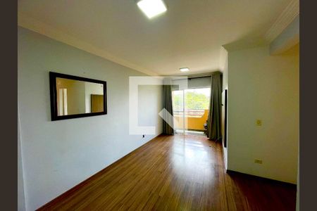 Sala de apartamento para alugar com 3 quartos, 79m² em C Brasil (jd P Dutra, Guarulhos