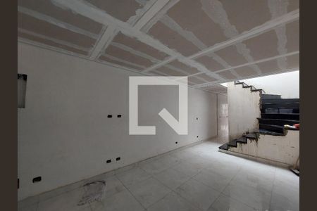 Sala de casa à venda com 3 quartos, 150m² em Jardim Sabara, São Paulo