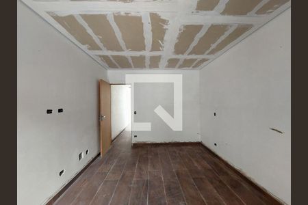 Suíte de casa à venda com 3 quartos, 150m² em Jardim Sabara, São Paulo