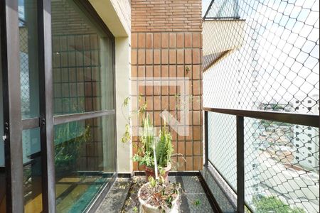 Apartamento para alugar com 4 quartos, 187m² em Jardim Vila Mariana, São Paulo