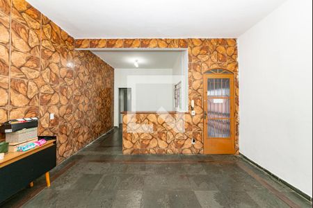 Casa à venda com 3 quartos, 300m² em Bonfim, Belo Horizonte