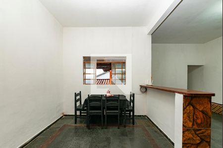 Casa à venda com 3 quartos, 300m² em Bonfim, Belo Horizonte