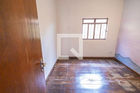 quarto 1 de casa para alugar com 5 quartos, 182m² em Glória, Belo Horizonte