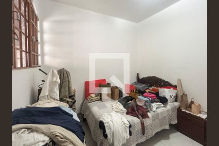 Quarto 1 de casa à venda com 5 quartos, 300m² em Santa Efigênia, Belo Horizonte