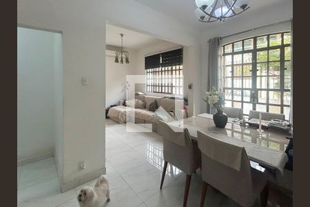 Sala de casa à venda com 5 quartos, 300m² em Santa Efigênia, Belo Horizonte