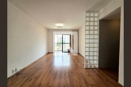 Sala de apartamento para alugar com 3 quartos, 86m² em Itaim Bibi, São Paulo
