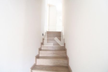 Escada de casa à venda com 4 quartos, 459m² em Pedreira, São Paulo