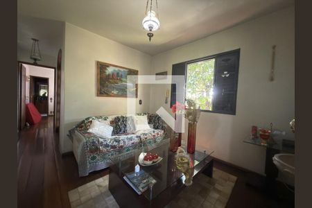 Casa à venda com 4 quartos, 380m² em Granja Vista Alegre, Contagem