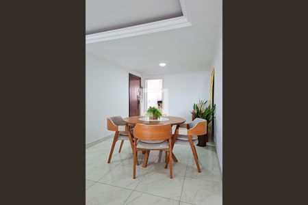 Sala de apartamento para alugar com 3 quartos, 232m² em Vila Tupi, Praia Grande
