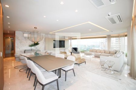 Sala de apartamento à venda com 3 quartos, 221m² em Indianópolis, São Paulo