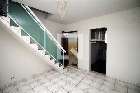 Sala de apartamento para alugar com 3 quartos, 48m² em Olaria, Rio de Janeiro