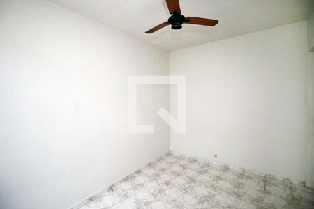 Quarto 1 de apartamento para alugar com 3 quartos, 48m² em Olaria, Rio de Janeiro