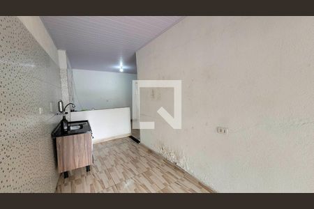 Casa para alugar com 1 quarto, 100m² em Vila Rolandia, Itaquaquecetuba