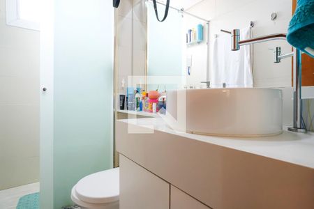 Banheiro da suíte 1 de apartamento à venda com 2 quartos, 142m² em Vila Mussolini, São Bernardo do Campo