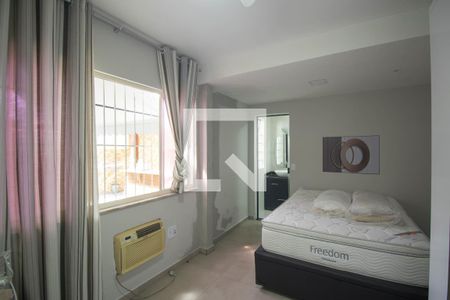 Suíte 2 de casa de condomínio para alugar com 2 quartos, 80m² em Colubandê, São Gonçalo