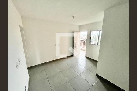 Sala/Cozinha de kitnet/studio para alugar com 1 quarto, 28m² em Parque Peruche, São Paulo