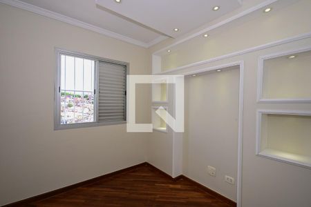 Quarto 1 de apartamento para alugar com 2 quartos, 55m² em Jardim Cláudia, São Paulo