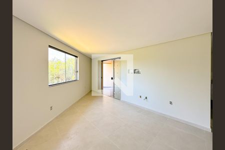 Sala de casa para alugar com 3 quartos, 122m² em Serraria, São José