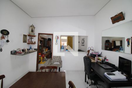 Sala de casa para alugar com 2 quartos, 80m² em Vila Vitorio Mazzei, São Paulo