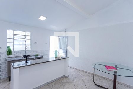 Sala e cozinha de casa para alugar com 1 quarto, 54m² em Vila Bonilha, São Paulo