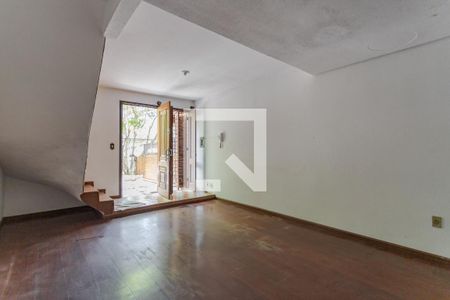 Sala de casa à venda com 2 quartos, 86m² em Petrópolis, Porto Alegre