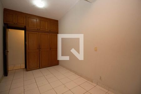Quarto 1 de casa para alugar com 3 quartos, 100m² em Shigs 713, Brasília