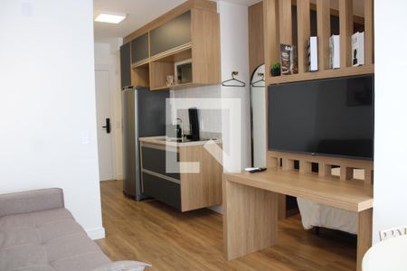 Sala de kitnet/studio para alugar com 1 quarto, 32m² em Paraíso, São Paulo