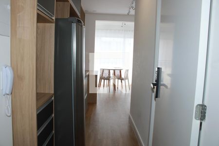 Entrada de kitnet/studio para alugar com 1 quarto, 32m² em Paraíso, São Paulo