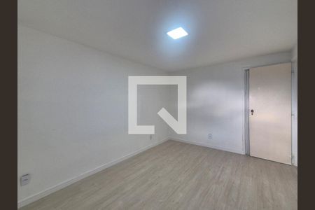 Suíte de apartamento à venda com 2 quartos, 120m² em Rcr Bandeirantes, Rio de Janeiro