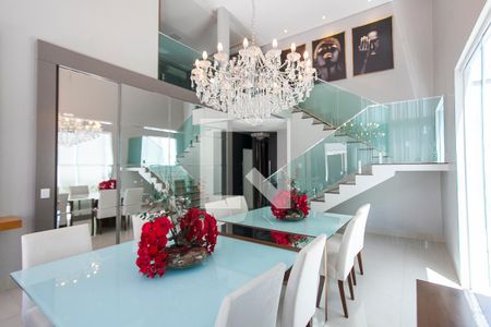 Casa para alugar com 4 quartos, 300m² em Jardim Karaíba, Uberlândia