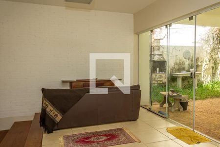 Sala de casa para alugar com 3 quartos, 441m² em Centro, Americana