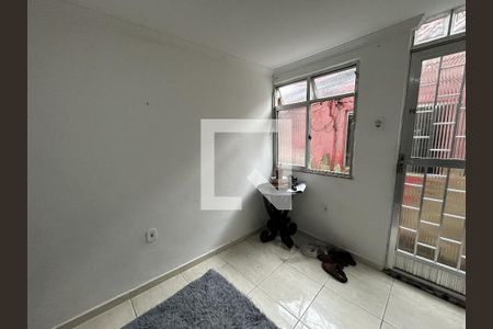 Sala de casa para alugar com 1 quarto, 50m² em Rocha Miranda, Rio de Janeiro