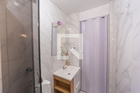 Banheiro de apartamento à venda com 2 quartos, 60m² em Vila Silvia, São Paulo