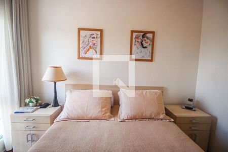 Suíte de casa à venda com 3 quartos, 125m² em Vila Sonia, São Paulo