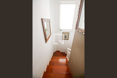 Escada de casa à venda com 3 quartos, 125m² em Vila Sonia, São Paulo