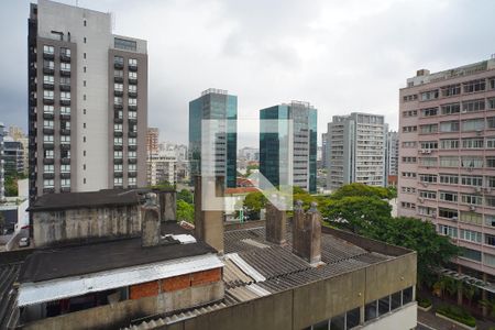 Sala_Vista  de kitnet/studio para alugar com 1 quarto, 30m² em Auxiliadora, Porto Alegre