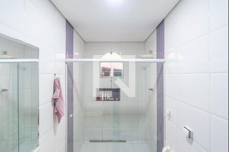 Banheiro  de casa à venda com 3 quartos, 260m² em Vila Bela Vista, Santo André